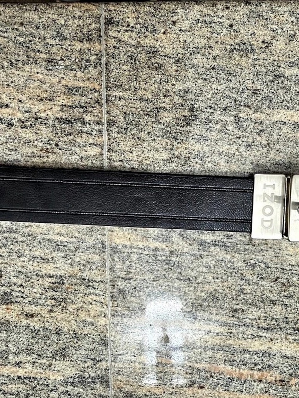Izod Leather Belt in Black